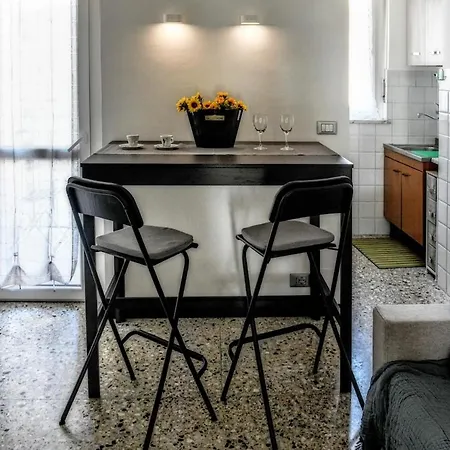 Apartman Bright In - Massaua Metro *