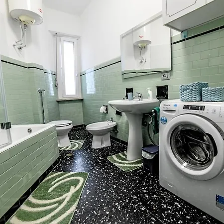 Bright In - Massaua Metro Apartman *